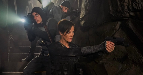 Шарлиз Терон возглавляет группу бессмертных наемников в трейлере фильма «Старая гвардия»