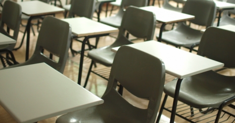 Минпросвещения планирует ввести всероссийские родительские собрания, чтобы избежать участия детей в митингах