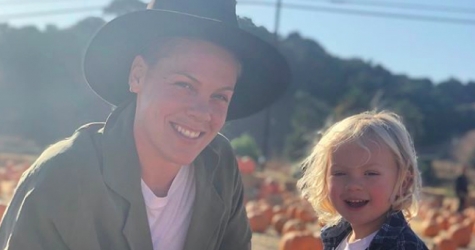 Пинк рассказала, как она и ее сын переболели коронавирусом