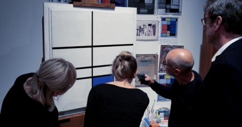 La Prairie помог Фонду Бейелер отреставрировать картины Пита Мондриана