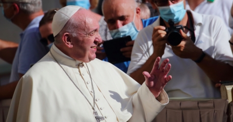 Папа римский Франциск заявил, что удовольствие от еды и секса имеет божественную основу