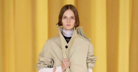 Prada проведет двойной показ в Милане и Шанхае