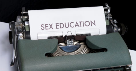 Россияне выступили за введение уроков сексуального просвещения в школах
