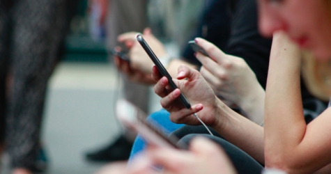 Власти России обязали соцсети удалять нецензурные выражения