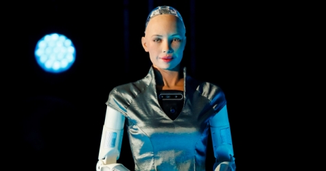 Робота Софию запустят в массовое производство для заботы о людях в период карантина