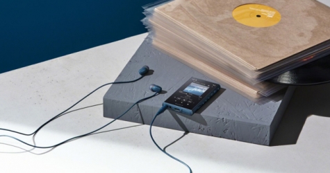 Sony представила два новых плеера Walkman в честь 40-летия линейки