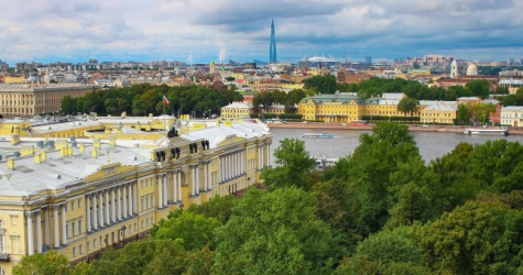Власти Санкт-Петербурга разрешили гражданам поехать на дачи в майские праздники