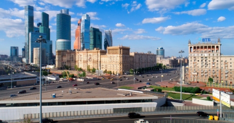 Власти Москвы разрешили до 12 июля посещать летние террасы без QR-кода