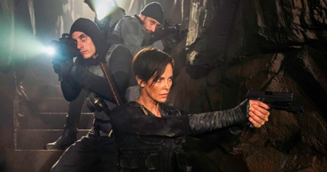 Появились первые кадры из фильма Netflix с Шарлиз Терон в роли бессмертной воительницы