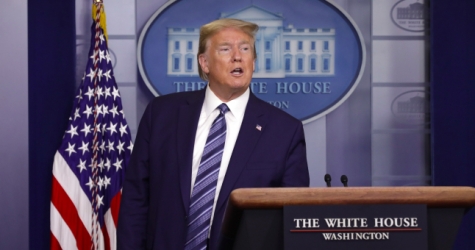 Дональд Трамп подписал указ о временном прекращении выдачи грин-карт