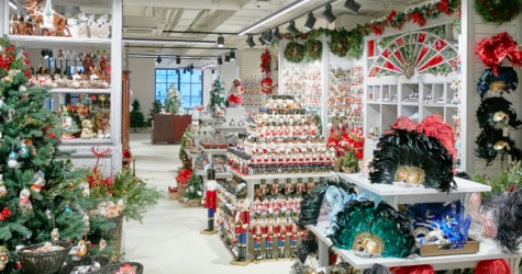 В ЦУМе заработал новогодний базар