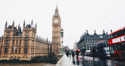 Борис Джонсон объявил о введении национального карантина в Великобритании