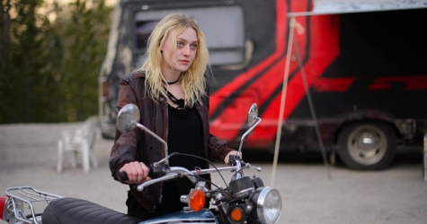 Появился трейлер фильма «Вьена и призраки» с Дакотой Фаннинг, Зои Кравиц и Эван Рэйчел Вуд