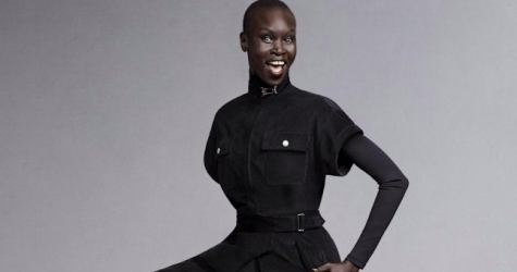 Модель Алек Уэк создала капсульную коллекцию для Weekend Max Mara