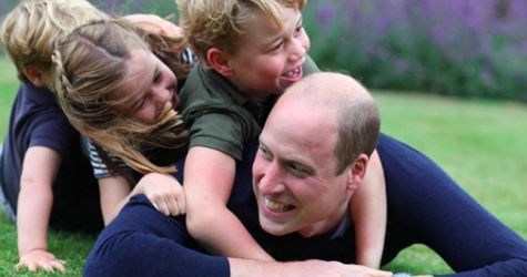В Сети появились новые фотографии принца Уильяма с детьми в честь его дня рождения