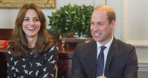 Принц Уильям и Кейт Миддлтон показали новый снимок Кенсингтонского дворца в честь Пасхи