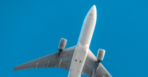 Женщинам в России могут разрешить работать авиамеханиками и обслуживать самолеты