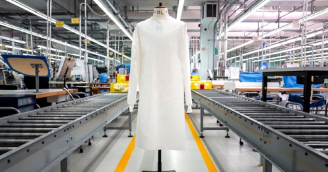 Ermenegildo Zegna запустил производство защитных медицинских костюмов