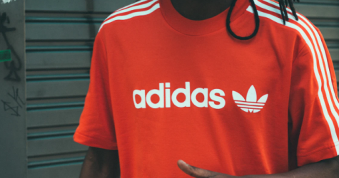 adidas приостановит деятельность в России