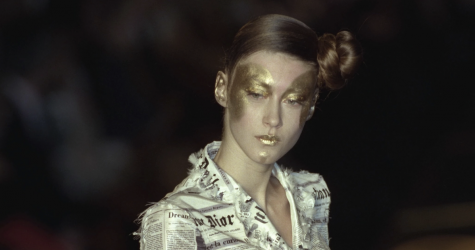 #tbt: газетный принт Гальяно, который скопировали Balenciaga