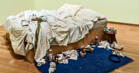 \"Кровать\" Трейси Эмин на 10 лет переедет в Tate Modern