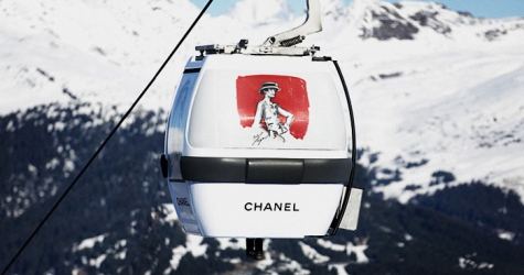 Горнолыжные кабинки Chanel со скетчами Карла Лагерфельда