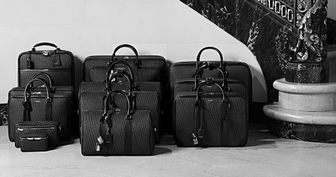 Набор багажа и дорожных аксессуаров от Saint Laurent