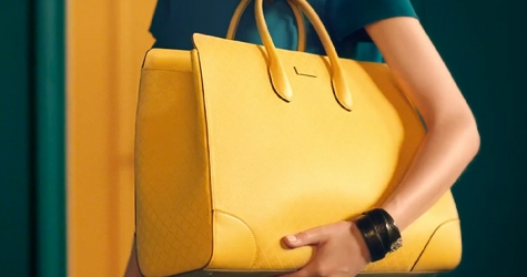 Gucci запустили рекламную кампанию кожаных аксессуаров