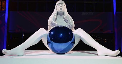 Леди Гага организовала выставку в Нью-Йорке