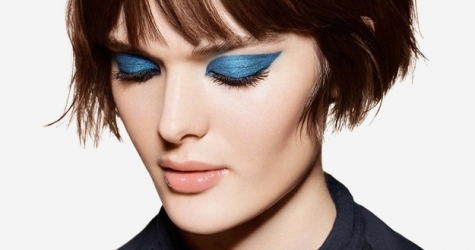 Откуда пришла мода на голубые тени