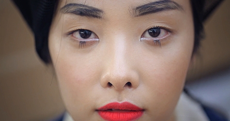 Chanel опубликовали закулисное видео с показа в Сеуле