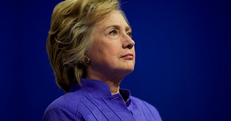 Хиллари Клинтон высмеяла страхи по поводу своей пневмонии
