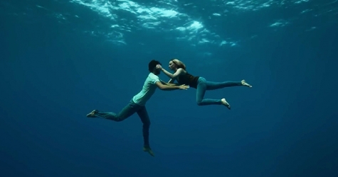 Под водой: Бейонсе выпустила новый клип