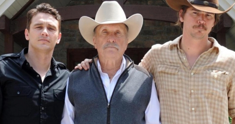 Джеймс Франко и Джош Хартнетт в фильме \"Дикие лошади\"