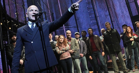 Стинг выступил на бродвейской сцене