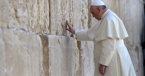 Папа Римский завел Instagram