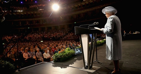 В Альберт-холле продается место в ложе рядом с королевой