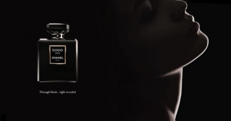 Карли Клосс в новой рекламе аромата Chanel