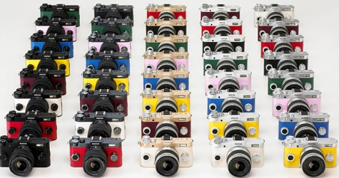 Компактная камера Ricoh Pentax Q-S1 со сменной оптикой