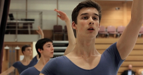 Покинуть зону комфорта: \"Балетные мальчики\" Кевина Эльвебака