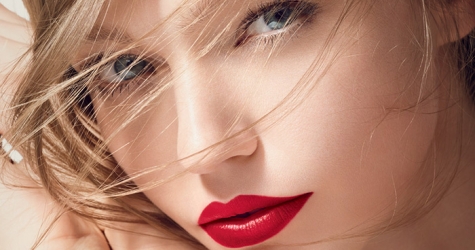 Саша Пивоварова в рекламе губной помады Lolita Lempicka