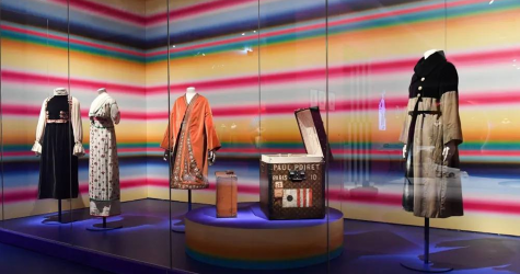 В Музее декоративного искусства Парижа откроется экспозиция «Мода — это праздник»