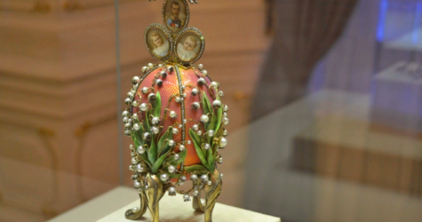 Эрмитаж проверит яйца с выставки Фаберже на подлинность