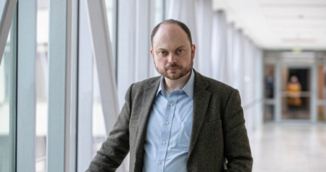 Владимир Кара-Мурза* получил премию немецкого фонда Axel Springer Stiftung