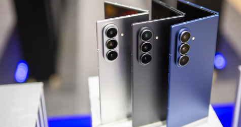 Samsung представил новое поколение складных смартфонов