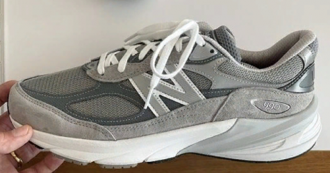 Тедди Сантис показал новые кроссовки New Balance 990v6