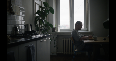 Фонд «Антон тут рядом» создал фильм про быт аутичного человека