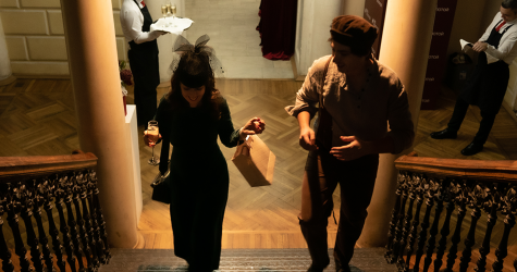 В Москве прошла премьера спектакля по мотивам «12 Стульев»