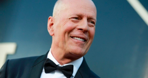 Брюс Уиллис перестал читать и почти не говорит