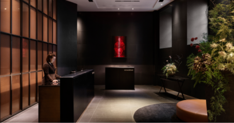 В отеле Stella di Mosca открылась выставка художника Егора Острова